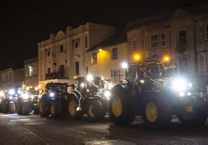 The parade will take an enchanting route, traveling through Pewsey, Marlborough, West Kennet, and past the iconic White Horse at Alton Barnes, before returning to Devizes.